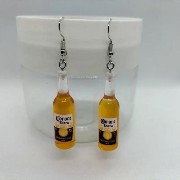 🆕Absolut Vodka, Jack Daniel's Whiskey, Corona beer, Enamel Bear Mug Earrings - Picture 8 of 13